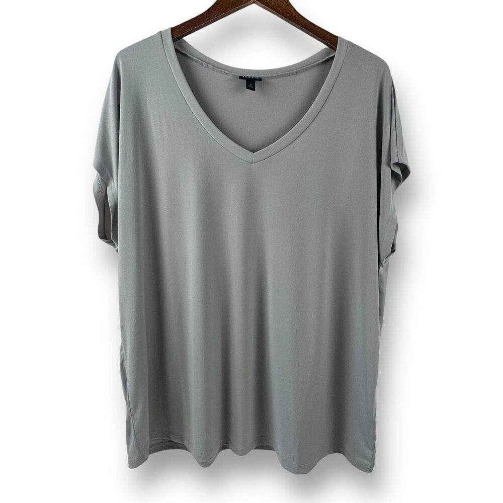 Torrid Women's 2X Dressy Tee Light Gray Elevated Basic Minimalist Contemporary